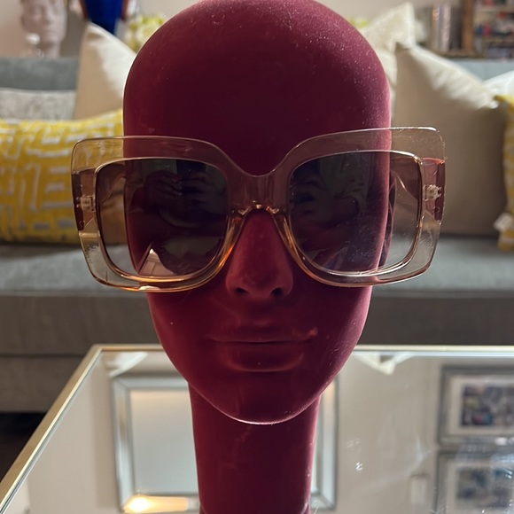 Free People Frames - Picture 6 of 7